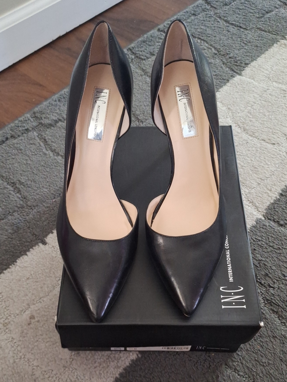 INC International Concepts Black Pointed-Toe Leather Pumps